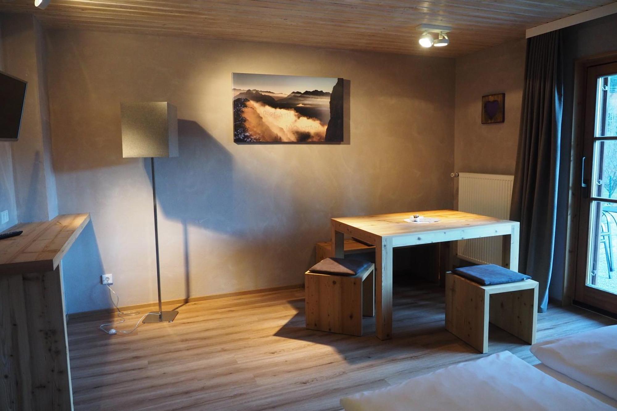 Gaestehaus Edlhuber Mittenwald Δωμάτιο φωτογραφία